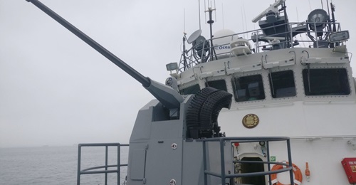 A Typhoon with a 30 mm Bushmaster gun mounted on a Peruvian Coast Guard Río Pativilca-class patrol boat.