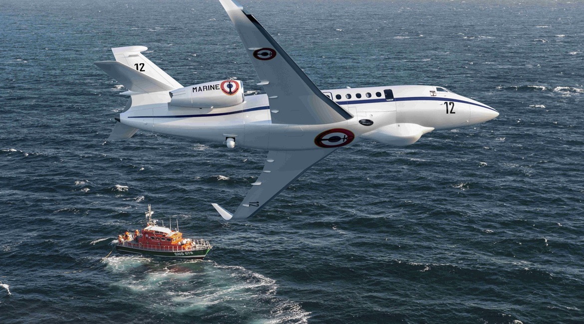 A Dassault Falcon 2000 for the French Navy.