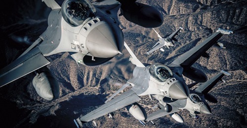 The US Air Force has downselected Northrop Grumman as the sole contractor to complete final project efforts to provide the electronic warfare (EW) suite for the service's Lockheed Martin F-16 Fighting Falcon fleet.