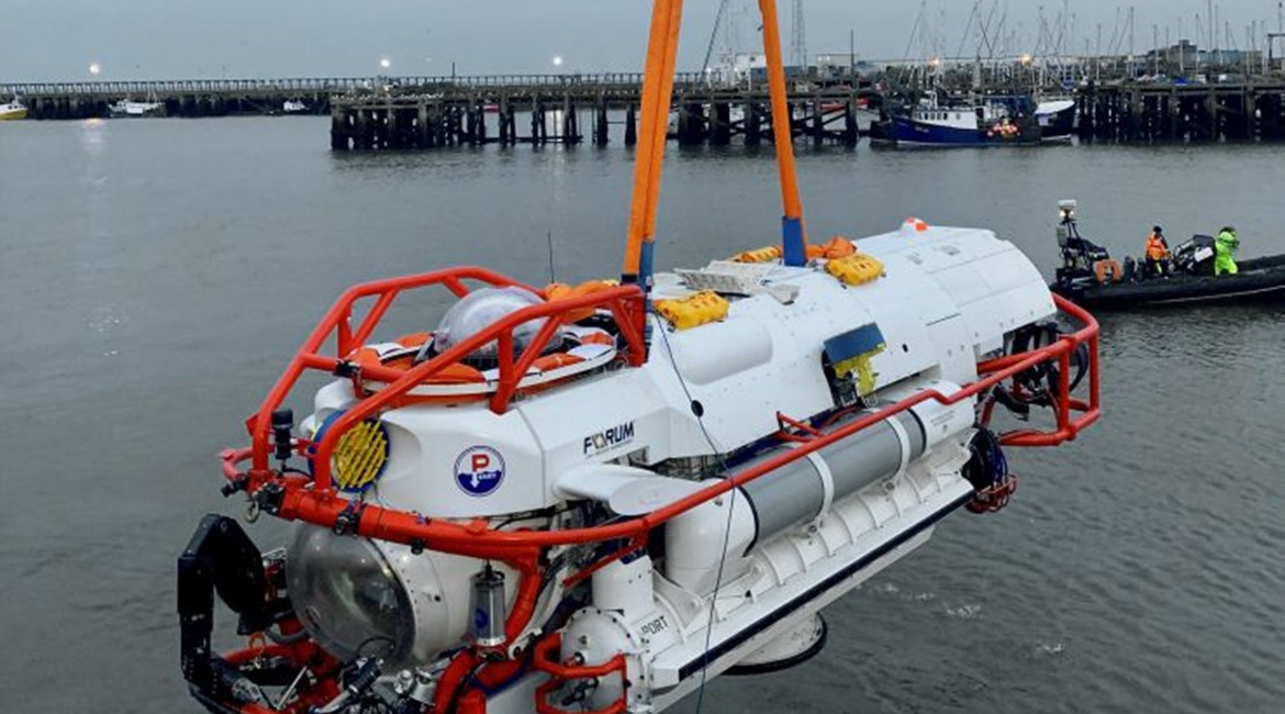 LR11 seen during harbour acceptance trials.