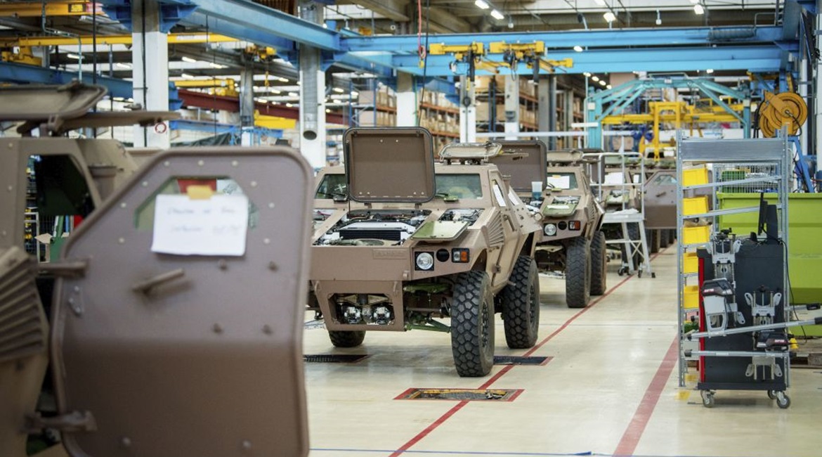 French Army VBL Ultima 4×4 scout vehicles on the Marolles-en-Hurepoix production line.
