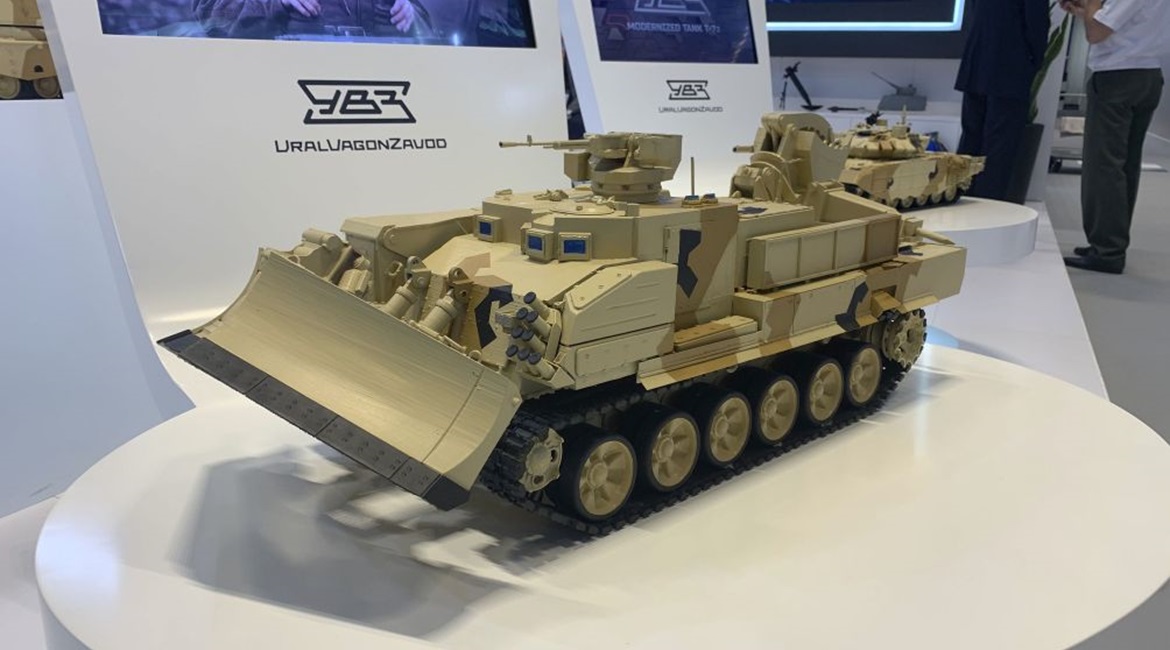 UVZ's exported-oriented UBIM engineering vehicle, shown here as a scale model, was showcased for the first time at IDEX 2021.