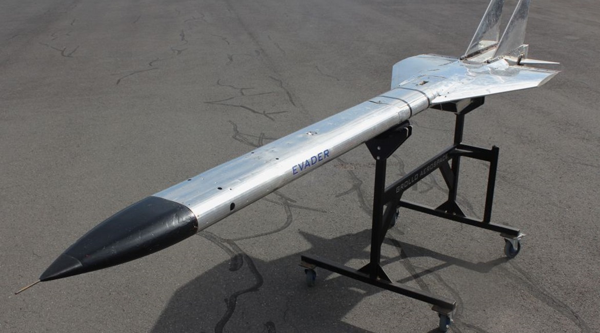The Evader air-launched aerial target system is designed to replicate the flight profile and manoeuvring characteristics of a range of hostile missile and aircraft systems. Note the repositioned air intake underneath the missile.