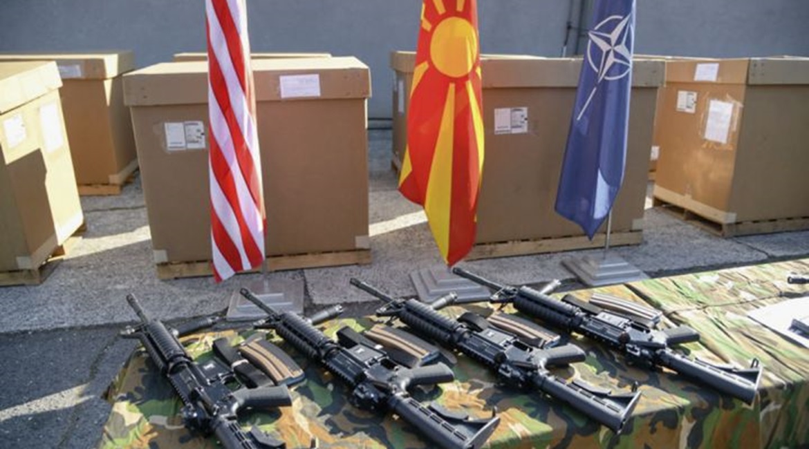The ARSM received a US donation of 1,269 Colt M4 5.56×45 mm carbines on 1 March.
