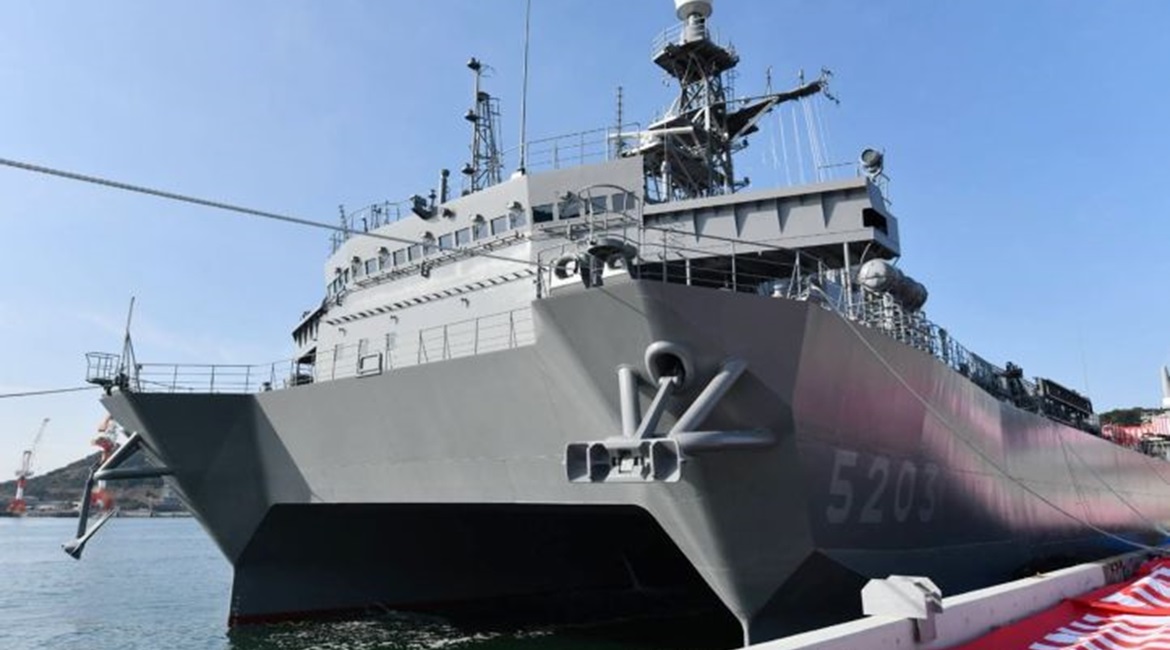 The JMSDF commissioned 
        
        , its third Hibiki-class ocean surveillance ship, in a ceremony held on 4 March in Tamano City, southern Okayama Prefecture.