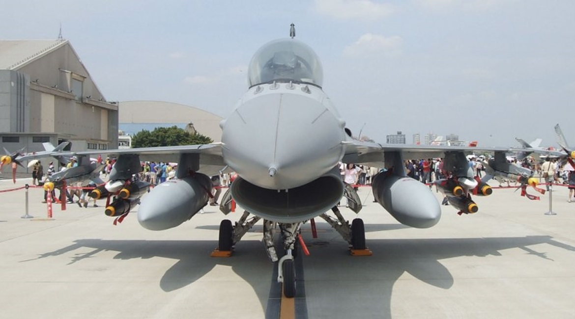 Taiwan is upgrading its older F-16s to the F-16V standard, as well as buying newbuild F-16s, to prevent a 'fighter gap' as older types are retired.