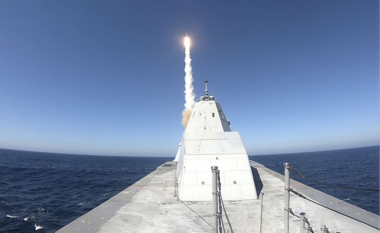 The
USS Zumwalt
(DDG-1000) test fires an SM-2 missile from the MK 57 Vertical Launch System
(Credit: US Navy)