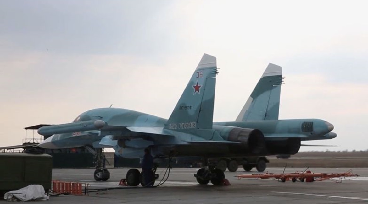A 559th Bomber Regiment Su-34 in the Rostov region preparing to deploy to Crimea as part of SMD control check exercises.