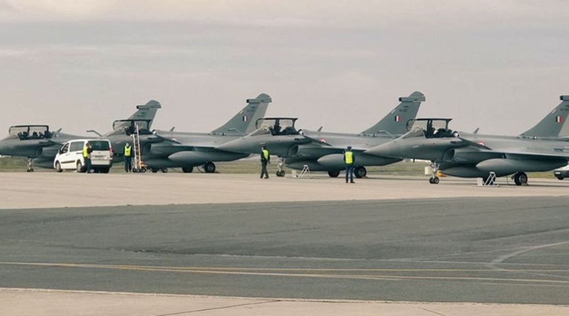 The final four of 18 Rafale fighters needed to complete the IAF's No 17 'Golden Arrow' Squadron at Ambala AFS arrived in India on 21 April. Delivery of 18 additional aircraft to equip the IAF's second Rafale is expected to begin within the next few weeks.