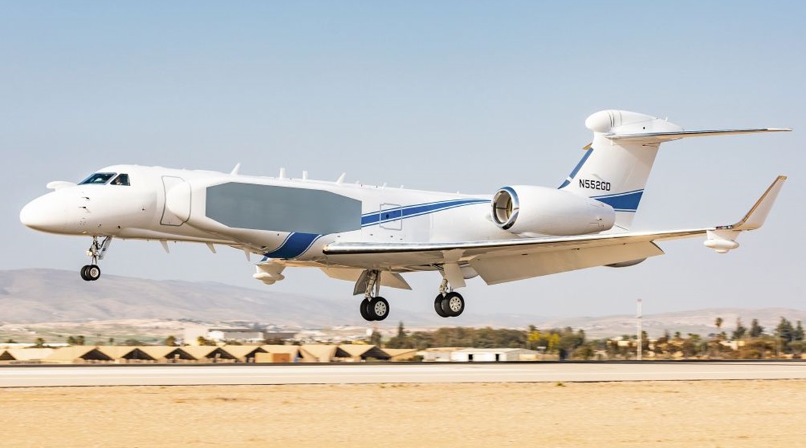 The Oron touches down at Nevatim Air Base in April.